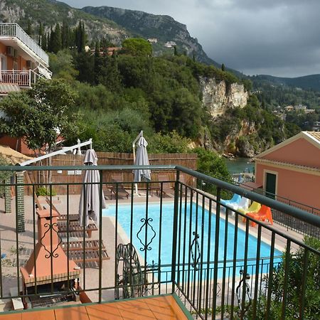Akis Apartments Παλαιοκαστρίτσα Δωμάτιο φωτογραφία