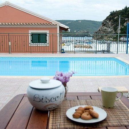 Akis Apartments Παλαιοκαστρίτσα Εξωτερικό φωτογραφία