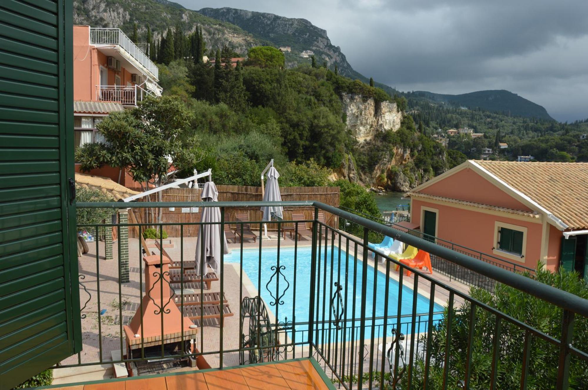 Akis Apartments Παλαιοκαστρίτσα Δωμάτιο φωτογραφία